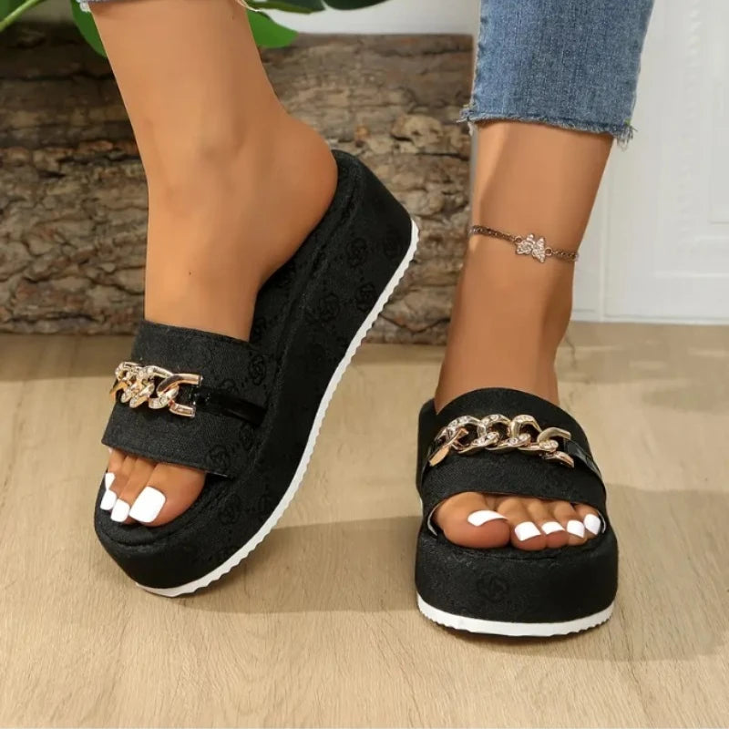 Women Platform Slippers Designer Flat Sandals Outdoor Floral Slippers Ladies 2025 New Summer Women Shoes Beach Slides Women